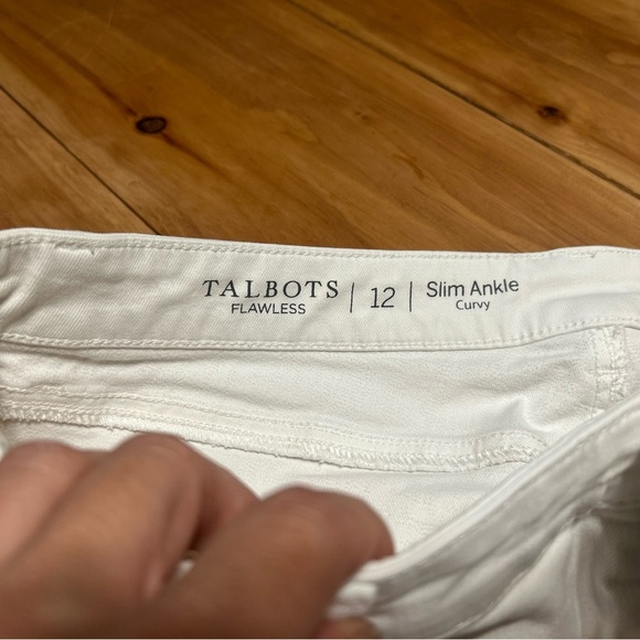 Talbots Flawless Women's Bright White Slim Ankle Curvy jeans size 12 - Picture 5 of 11